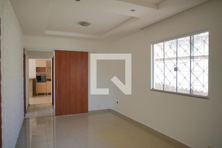 Sala de casa para alugar com 2 quartos, 100m² em Juscelino, Mesquita