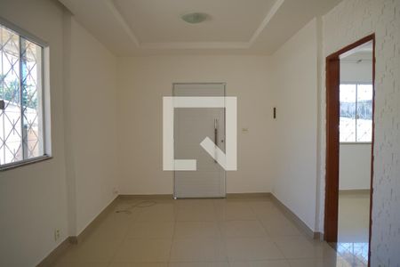 Sala de casa para alugar com 2 quartos, 100m² em Juscelino, Mesquita