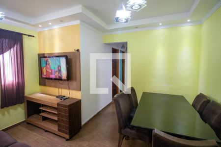 Sala de apartamento para alugar com 2 quartos, 50m² em Vila Sao Carlos, Itaquaquecetuba