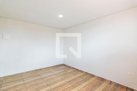 Quarto 1 de casa para alugar com 2 quartos, 85m² em Jardim Santo Antônio, Santo André