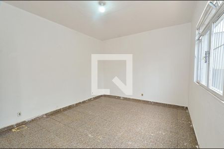 Sala de casa para alugar com 5 quartos, 400m² em Esplanada, Belo Horizonte