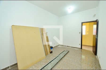 Quarto 1 de casa para alugar com 5 quartos, 400m² em Esplanada, Belo Horizonte