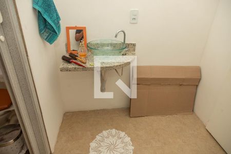 Casa à venda com 193m², 3 quartos e 1 vaga Casa à venda com 193m², 3 quartos e 1 vagaBanheiro 1