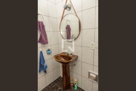 Casa à venda com 193m², 3 quartos e 1 vaga Casa à venda com 193m², 3 quartos e 1 vagaBanheiro 2