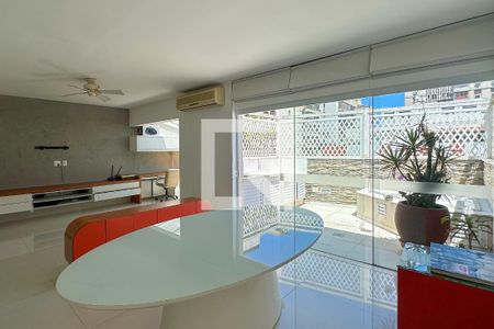 Sala de apartamento à venda com 3 quartos, 145m² em Gávea, Rio de Janeiro