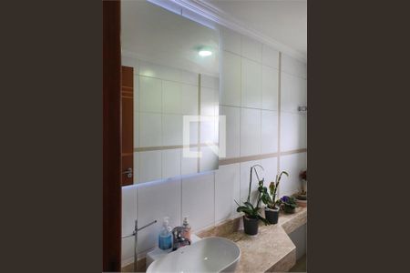 Casa à venda com 3 quartos, 180m² em Jardim Luanda, São Paulo