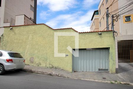 Fachada de casa à venda com 5 quartos, 360m² em Ipiranga, Belo Horizonte