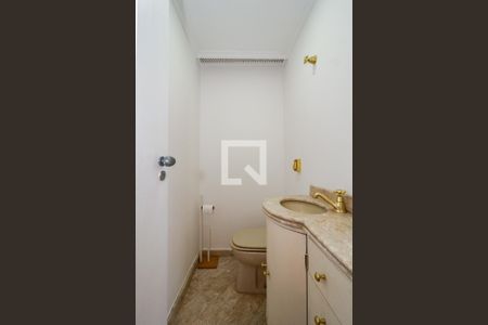 Lavabo de apartamento para alugar com 3 quartos, 235m² em Jardim Ampliacao, São Paulo