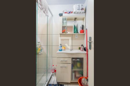 Banheiro de apartamento para alugar com 2 quartos, 43m² em Glória, Porto Alegre