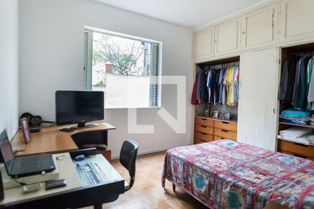 Quarto 2 de apartamento à venda com 4 quartos, 140m² em Santo Antônio, Belo Horizonte