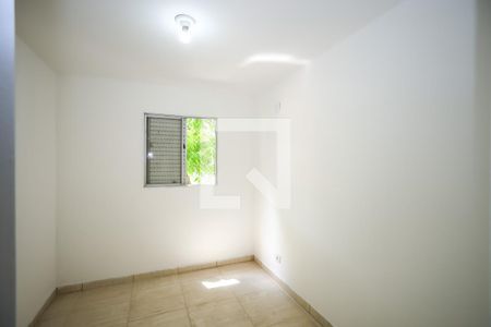 Quarto 1 de apartamento para alugar com 2 quartos, 54m² em Vila Moraes, São Paulo