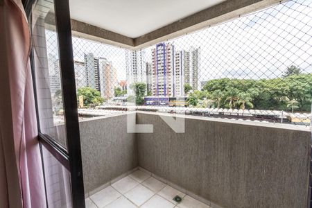 Sacada de apartamento para alugar com 1 quarto, 48m² em Cabral, Curitiba