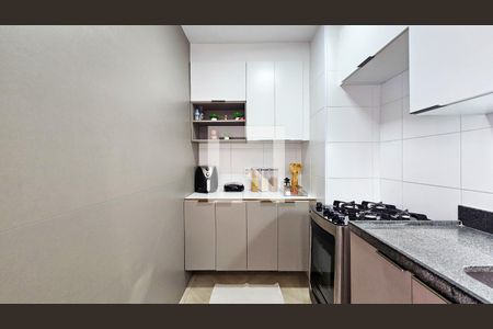 Cozinha de apartamento à venda com 1 quarto, 34m² em Jurubatuba, São Paulo