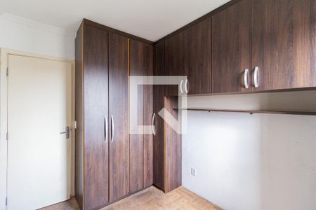 Quarto 2 de apartamento para alugar com 2 quartos, 44m² em Vila da Oportunidade, Carapicuíba