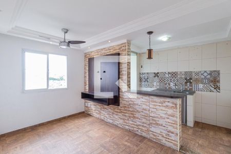 Sala de apartamento para alugar com 2 quartos, 44m² em Vila da Oportunidade, Carapicuíba