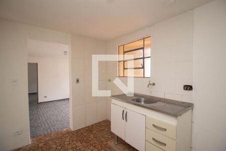 Cozinha de casa para alugar com 1 quarto, 42m² em Vila Picinin, São Paulo