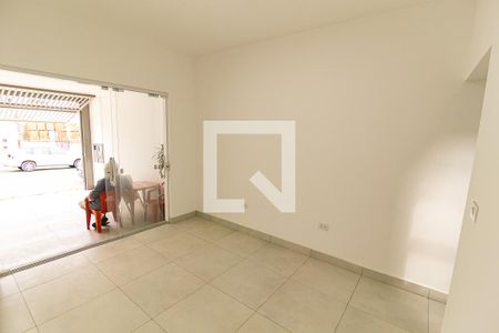 Casa para alugar com 194m², 3 quartos e 2 vagasSala