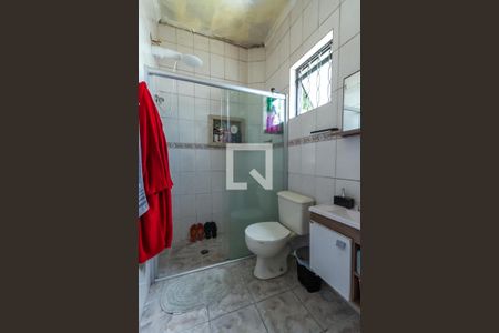 Casa à venda com 213m², 6 quartos e 2 vagas Casa à venda com 213m², 6 quartos e 2 vagasBanheiro da Suíte 5