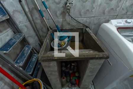 Casa à venda com 213m², 6 quartos e 2 vagas Casa à venda com 213m², 6 quartos e 2 vagasÁrea de Serviço