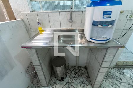 Casa à venda com 213m², 6 quartos e 2 vagas Casa à venda com 213m², 6 quartos e 2 vagasÁrea de Serviço