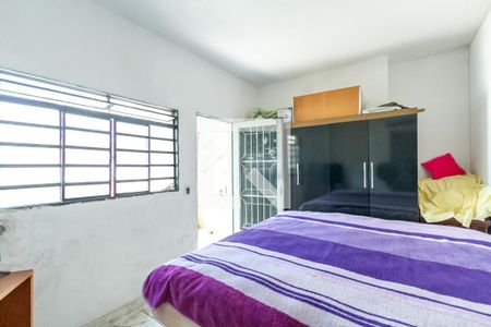 Casa à venda com 213m², 6 quartos e 2 vagas Casa à venda com 213m², 6 quartos e 2 vagasQuarto 1