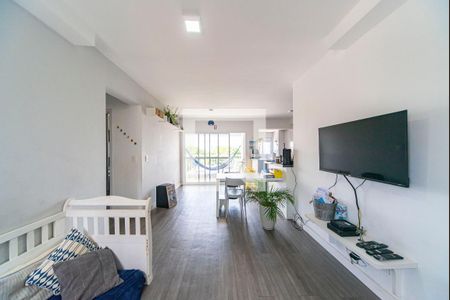 Sala de apartamento para alugar com 2 quartos, 65m² em Vila Eldízia, Santo André