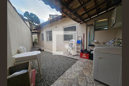 Foto 06 de casa à venda com 3 quartos, 140m² em Santa Monica, Belo Horizonte