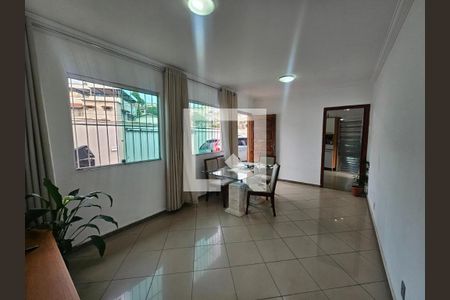 Foto 04 de casa à venda com 3 quartos, 140m² em Santa Monica, Belo Horizonte