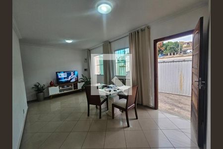 Foto 02 de casa à venda com 3 quartos, 140m² em Santa Monica, Belo Horizonte