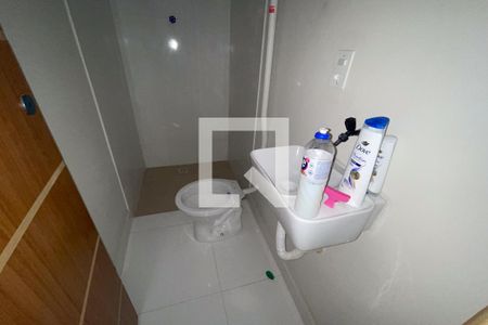 Banheiro de casa para alugar com 1 quarto, 55m² em Parque Lafaiete, Duque de Caxias