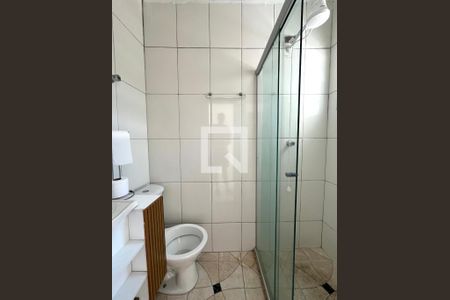 Banheiro de kitnet/studio para alugar com 1 quarto, 22m² em Vila Santa Catarina, São Paulo