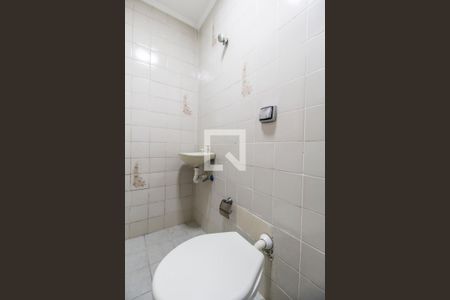 Apartamento à venda com 75m², 2 quartos e 1 vaga Apartamento à venda com 75m², 2 quartos e 1 vagaBanheiro de serviço