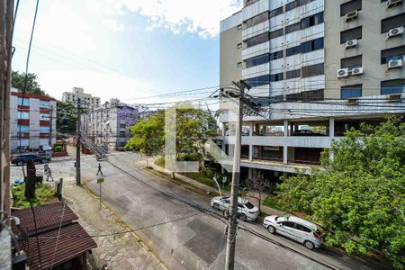 Vista da Sala de apartamento para alugar com 2 quartos, 71m² em Passo da Areia, Porto Alegre