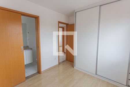 Suíte de apartamento à venda com 3 quartos, 70m² em Ana Lúcia, Belo Horizonte