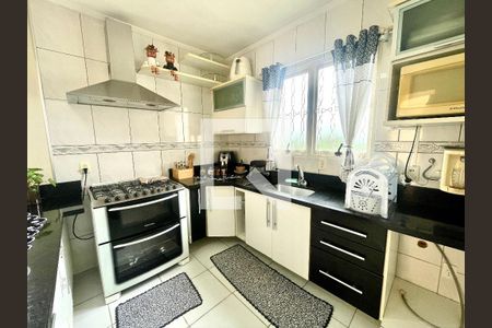 Casa à venda com 256m², 3 quartos e 5 vagas Casa à venda com 256m², 3 quartos e 5 vagasCozinha