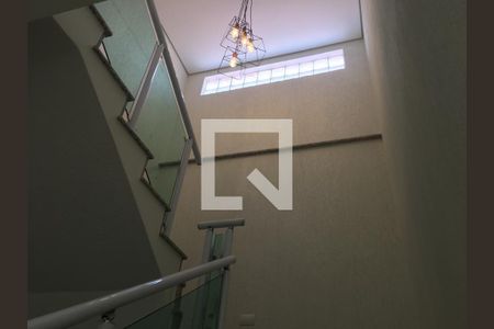 Escada de casa à venda com 6 quartos, 200m² em Jardim da Saúde, São Paulo