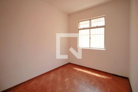 Quarto 1 de apartamento para alugar com 3 quartos, 75m² em Floresta, Belo Horizonte