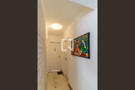 Corredor de apartamento à venda com 2 quartos, 75m² em Vila Olímpia, São Paulo