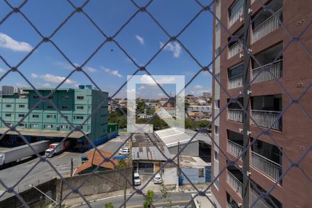 Vista Varanda e Área de Serviço  de apartamento à venda com 2 quartos, 49m² em Burgo Paulista, São Paulo