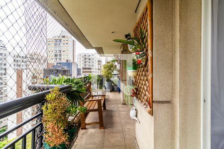 Varanda de apartamento à venda com 3 quartos, 200m² em Paraíso, São Paulo