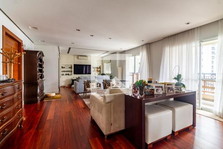 Sala de apartamento à venda com 3 quartos, 200m² em Paraíso, São Paulo