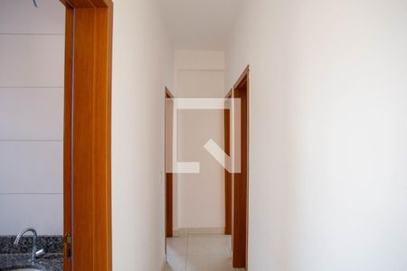 Corredor de apartamento à venda com 3 quartos, 75m² em Renascença, Belo Horizonte