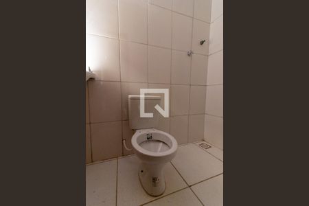 Banheiro de kitnet/studio para alugar com 1 quarto, 11m² em Centro, Campinas