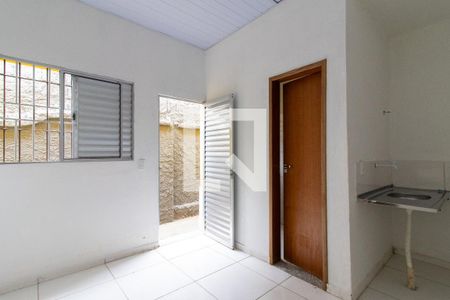 Sala de kitnet/studio para alugar com 1 quarto, 11m² em Centro, Campinas