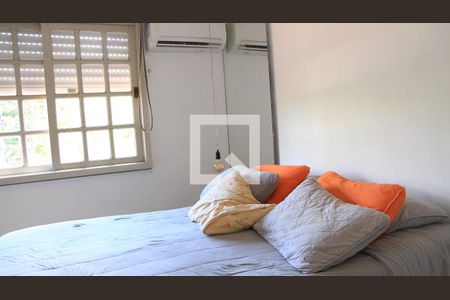 Quarto 1 de casa à venda com 3 quartos, 120m² em Jardim Itu, Porto Alegre