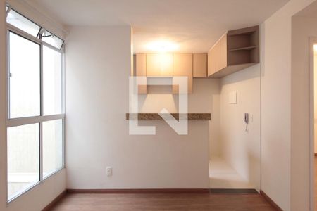 Sala de apartamento à venda com 2 quartos, 45m² em Frei Leopoldo, Belo Horizonte