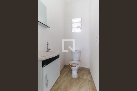 Lavabo de casa de condomínio para alugar com 2 quartos, 83m² em Vila Amélia, Poá