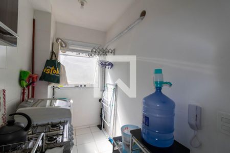 Cozinha e Área de Serviço de apartamento à venda com 2 quartos, 56m² em Azenha, Porto Alegre