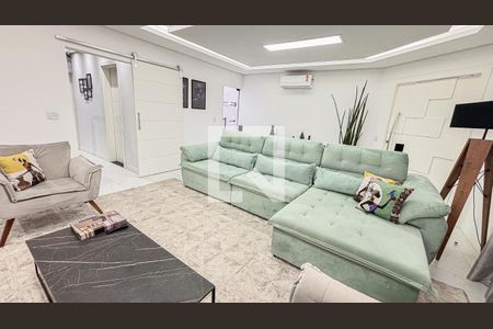 Sala de casa à venda com 3 quartos, 386m² em Vila Pires, Santo André