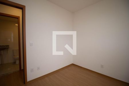 Quarto 1 de apartamento para alugar com 2 quartos, 86m² em Samambaia Sul (samambaia), Brasília